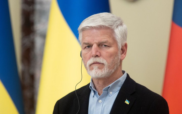  Президент Чехії пояснив, чому проти заборони вивчення російської у школах 