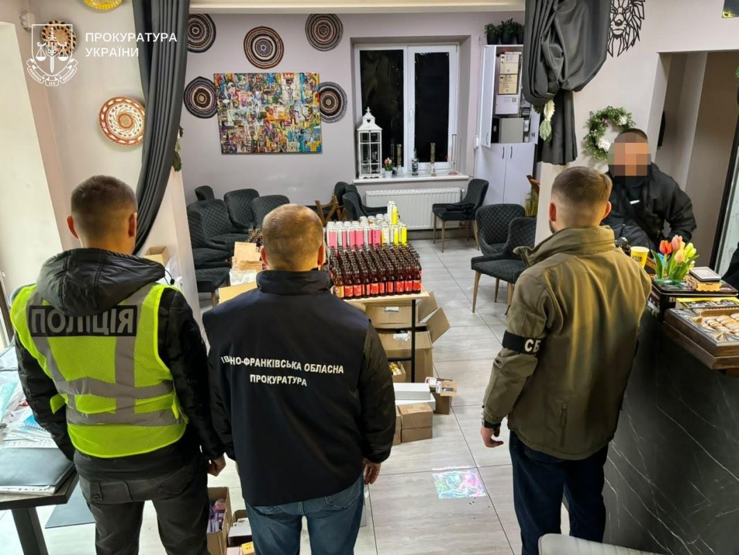  Під виглядом легальної продукції продавали вейпи з канабісом: 17 підозрюваних і 50 обшуків у шести областях 