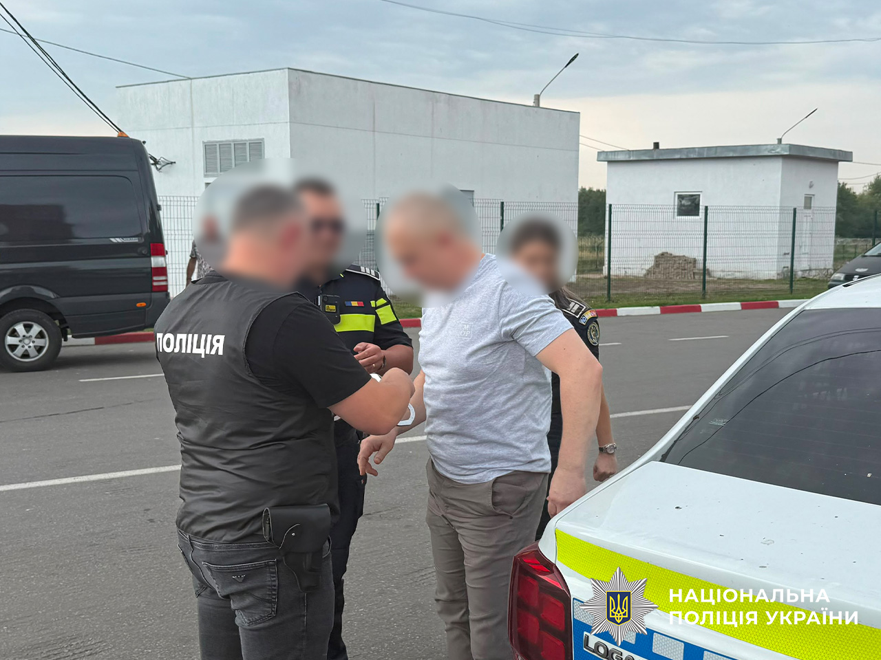  Україна екстрадувала з Румунії колишнього мера Закарпаття, якого підозрюють у розтраті коштів 