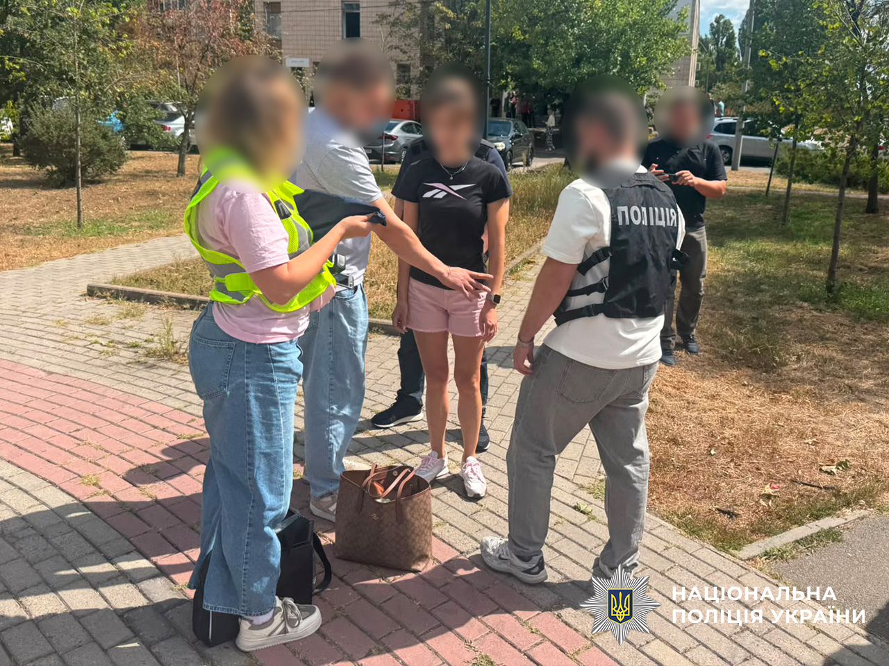  У Києві за $20 тисяч обіцяли бронювання від мобілізації та можливість виїзду за кордон 