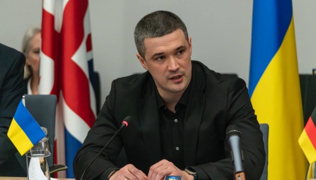  Україна і Британія працюють над фінансуванням української оборони за рахунок активів РФ - Федоров 