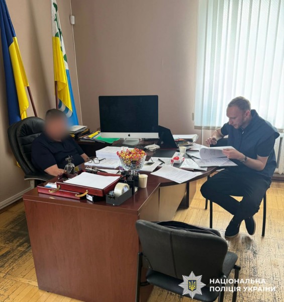  Посадовця Київщини підозрюють у заволодінні землею та розтраті бюджетних коштів 