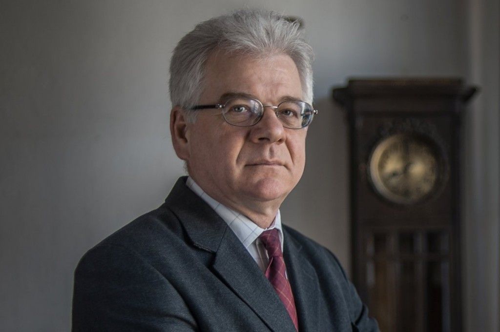  Ексглава МЗС Польщі вважає неадекватною ідею Навроцького забрати орден у Зеленського 