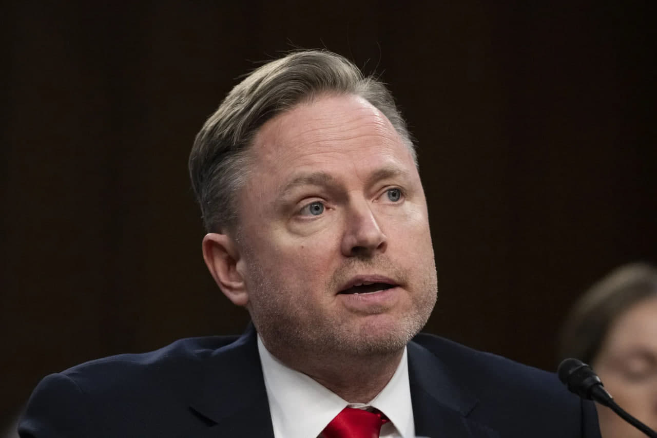  Після відставки Габбард національну розвідку США очолить колишній офіцер ЦРУ 