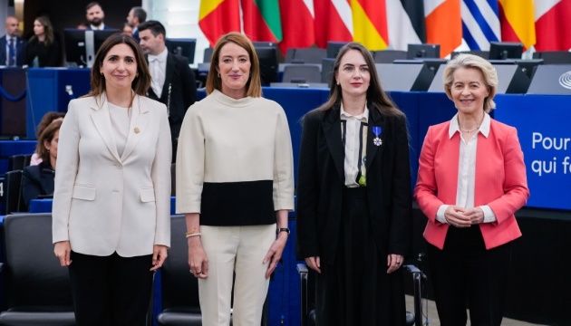  Нова відзнака ЄС: лауреатами Європейського ордена заслуг стали Зеленський та правозахисниця Матвійчук 
