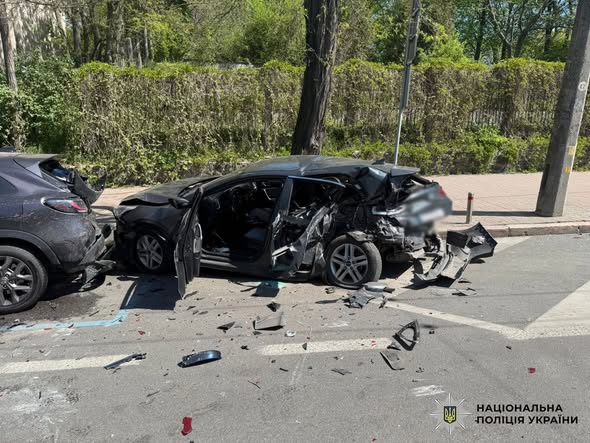  Поліція затримала водія Maserati, який напідпитку спричинив ДТП із потерпілим у Печерському районі столиці 