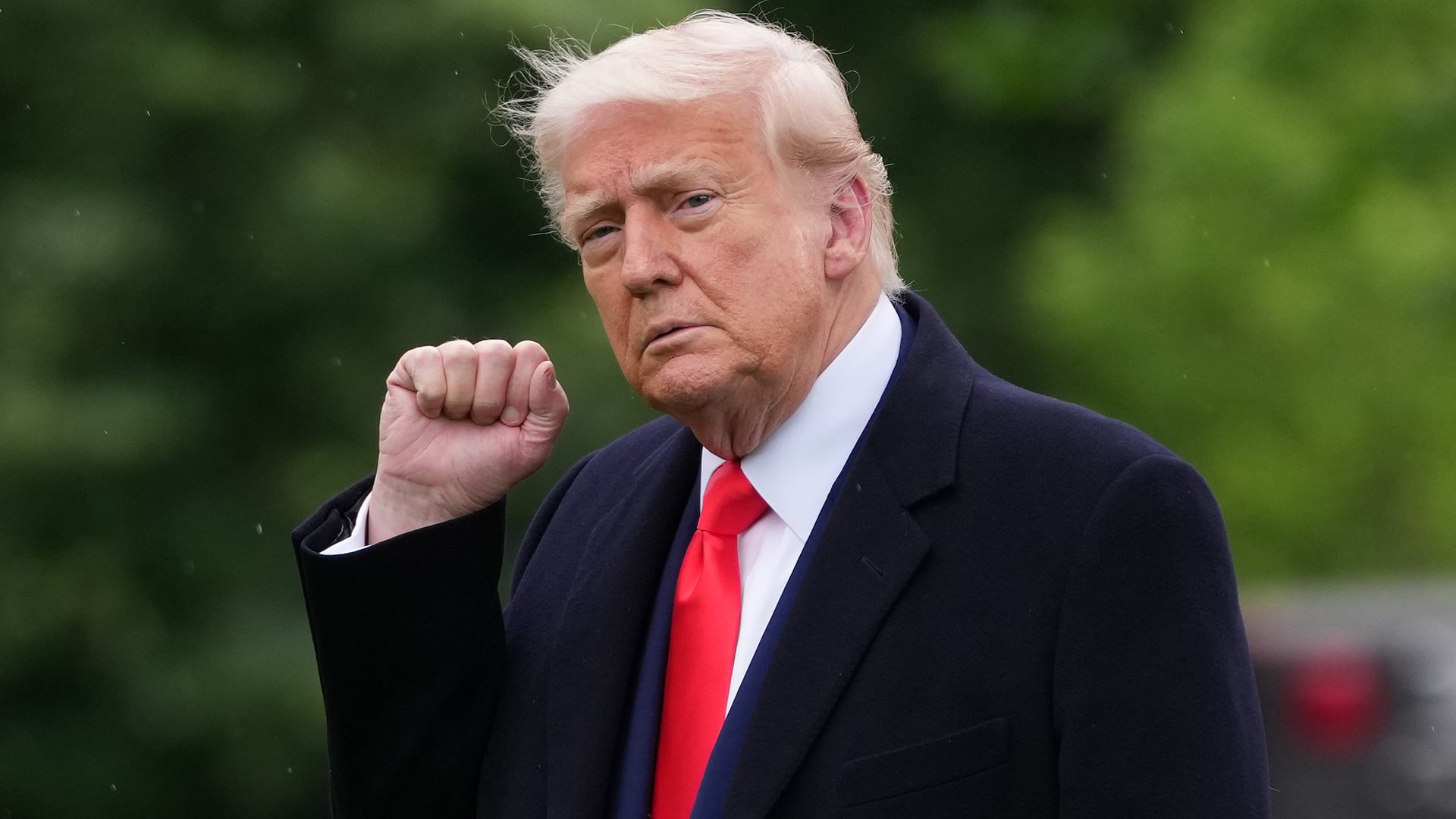  Трамп вирішив підвищити свої нові мита до 15% 