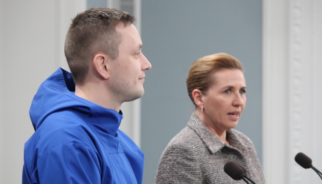  Прем’єри Данії та Гренландії поїдуть до Берліна та Парижа через заяви Трампа про острів 