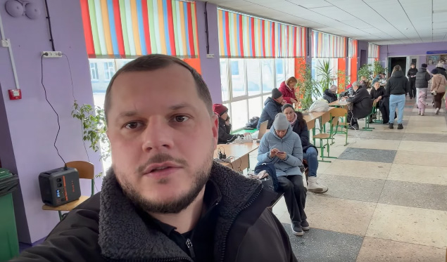  Микола Калашник у Броварах: місто живе, енергетики працюють цілодобово, щоб якнайшвидше повернути електропостачання 