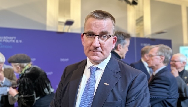  Війна нинішньої інтенсивності може тривати ще орієнтовно пів року - експерт 