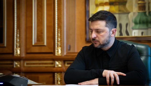  Зеленський обговорив із прем'єркою Японії спільне виробництво зброї, енергетичну підтримку та тиск на Росію 