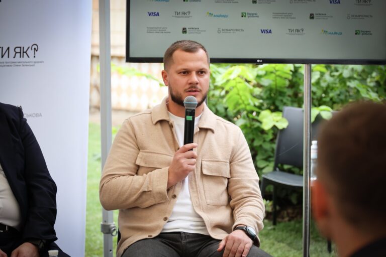  Микола Калашник: У Богуславі відкрили один із найбільших в Україні мобільних реабілітаційних центрів 