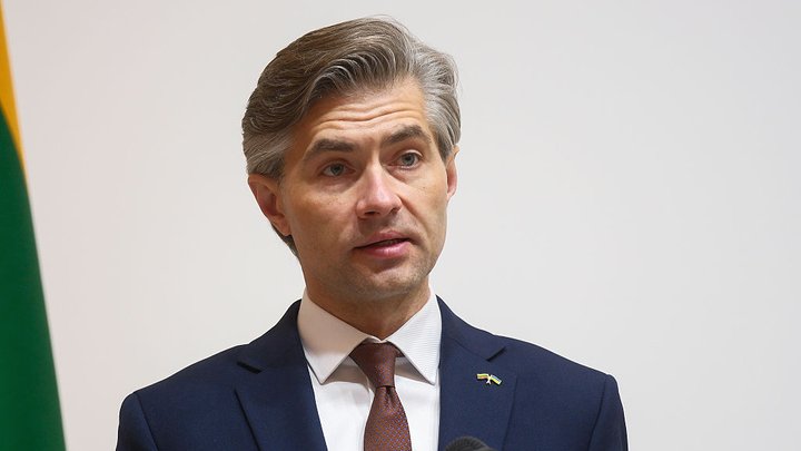  Глава МЗС Литви захистив Трампа, який тисне на Європу з вимогою не купувати енергоносії в РФ 