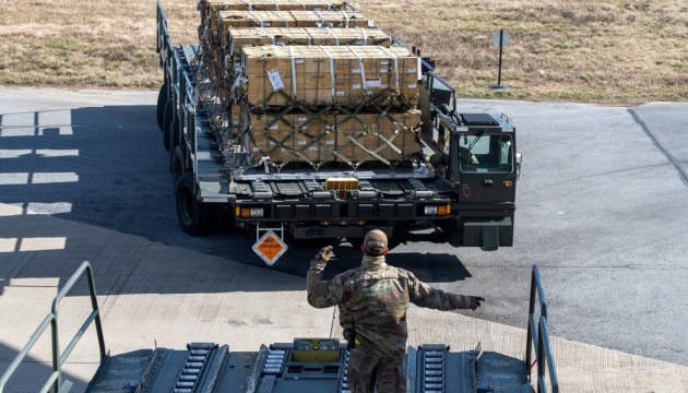  Пентагон за вказівкою Трампа передасть Україні додаткову оборонну зброю 