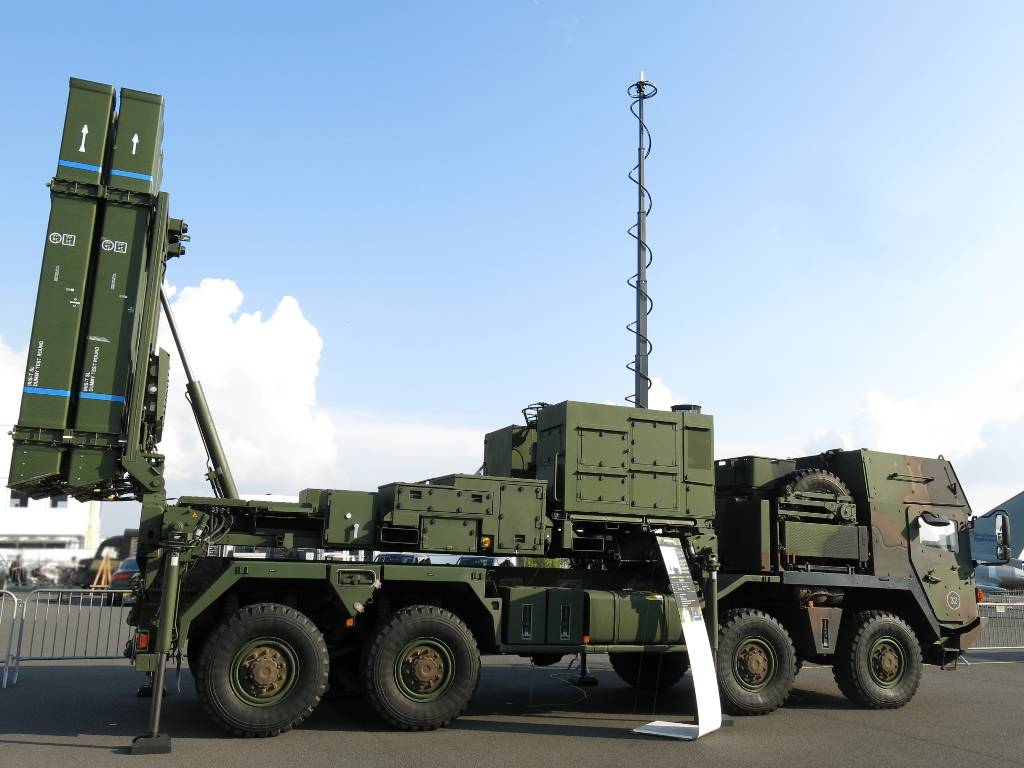  Новий контракт на IRIS-T для України та ракети до них складає 2,2 млрд євро – Умєров 