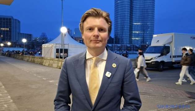  Введення контингенту в Україну можливе після припинення вогню - міністр оборони Нідерландів 