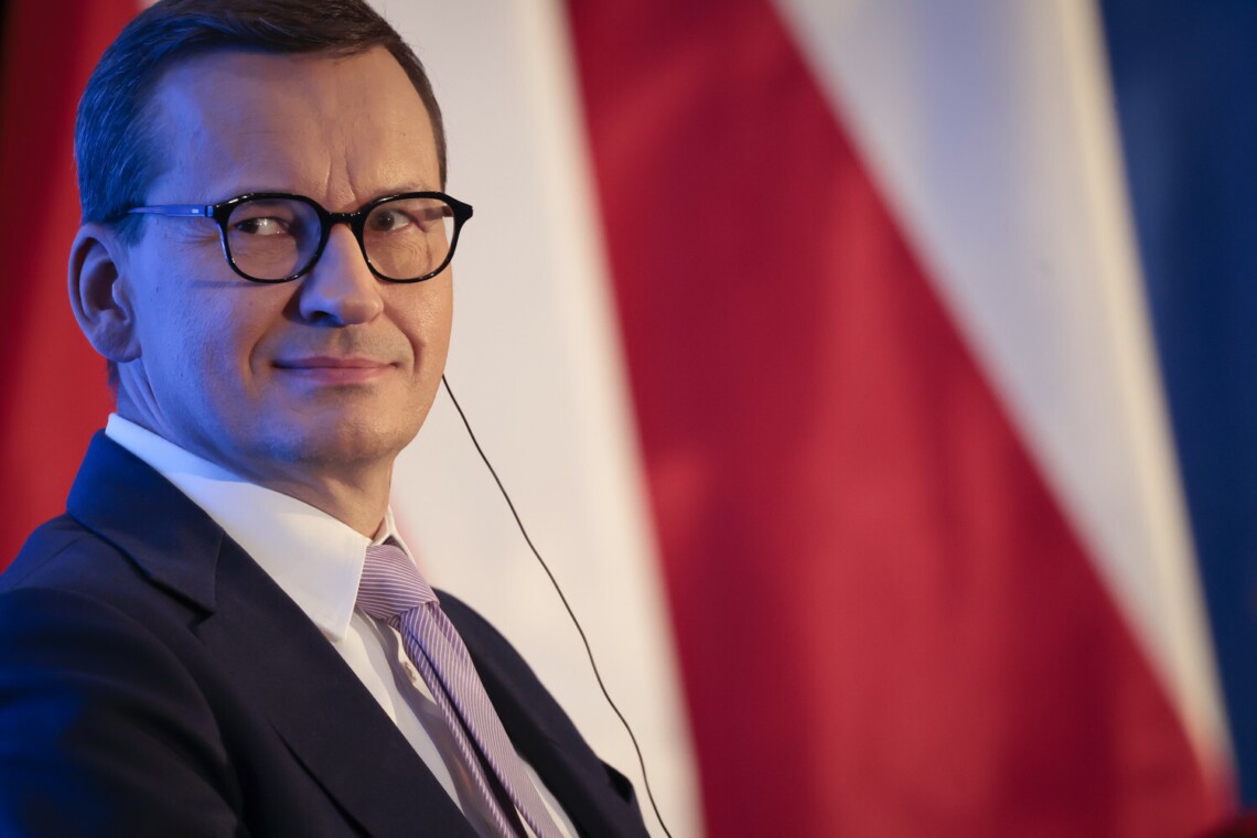  Експрем'єру Польщі довелося підтвердити свою особу через Вікіпедію на мітингу Трампа 