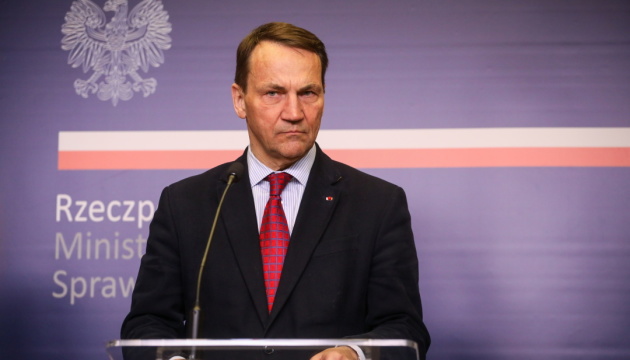  Дозвіл збивати ракети РФ над Україною: Польща відреагувала на звернення Гельсінської комісії до Байдена 