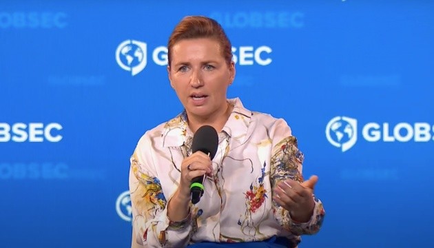  Прем'єрка Данії: Партнери мають переглянути цілі своєї допомоги для перемоги України 