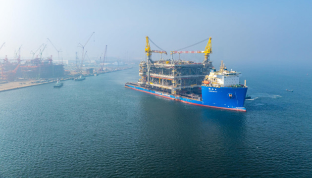  Китай завершив будівництво найбільшої у світі морської нафтогазової платформи 