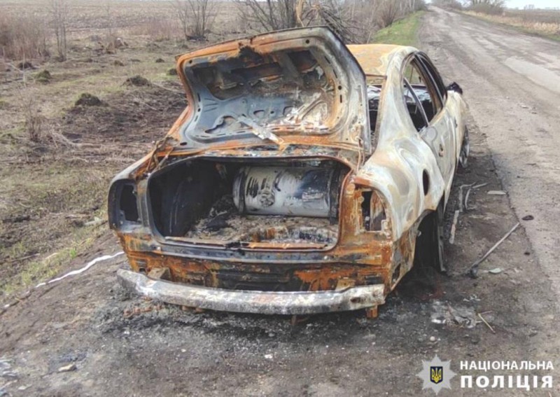  Поліцейські Чернігівщини скерували до суду провадження про розстріл російським окупантом цивільних автівок із дітьми 