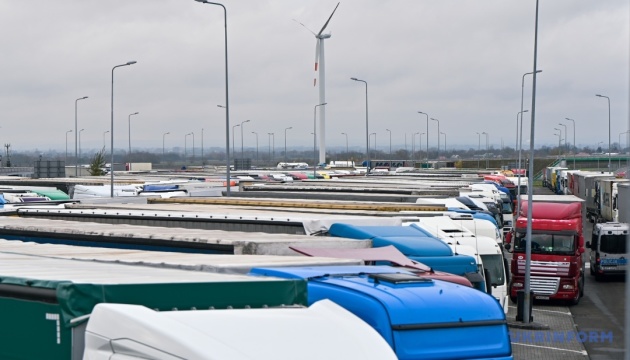  Україна втратила понад €1 мільярд внаслідок блокади кордону з Польщею - експерт 