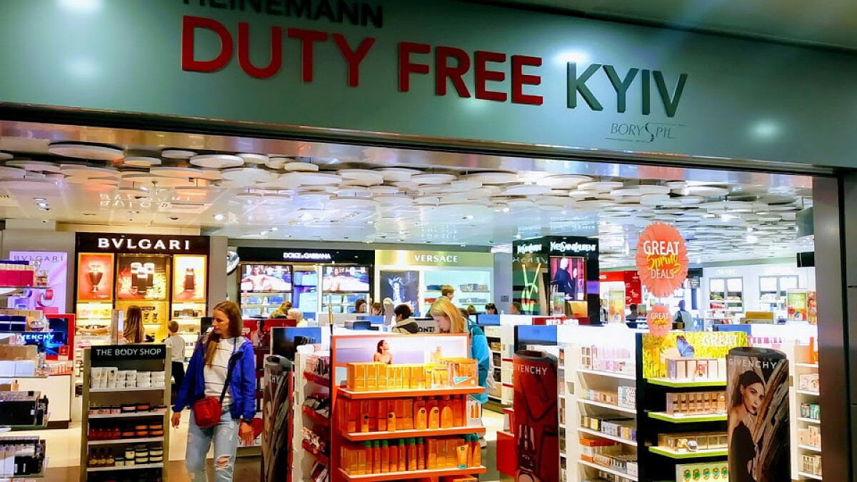  В українських duty free заборонили торгівлю сигаретами й алкоголем 