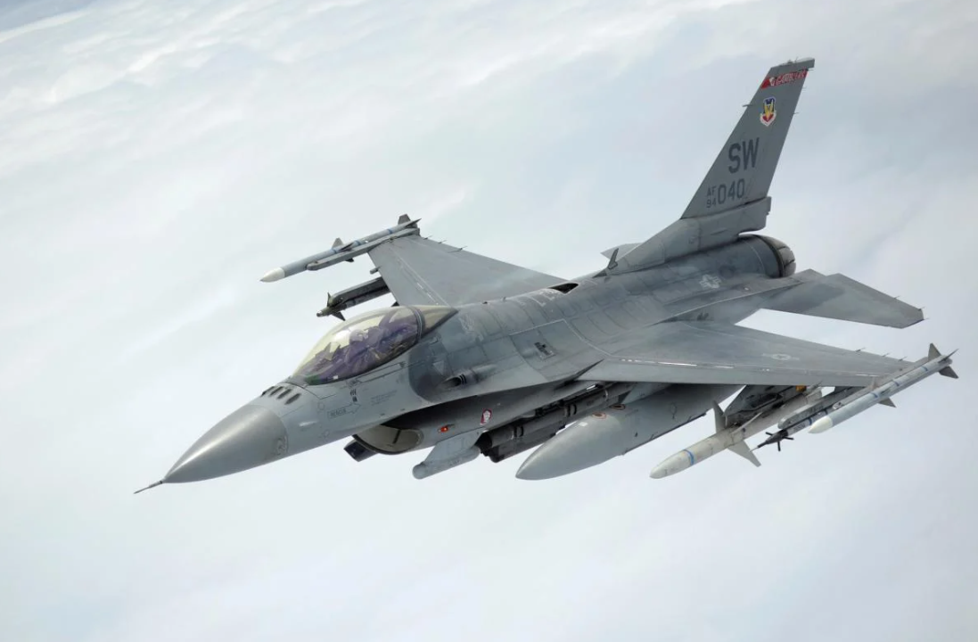  США переконують Аргентину купити в них літаки F-16, які були призначені для України - ЗМІ 