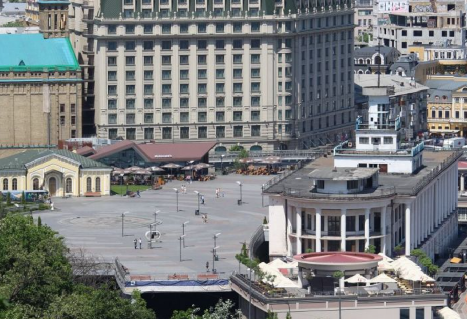  Понад 73 мільйона збитків на "реконструкції" Поштової площі: ексдиректор КП отримав підозру 