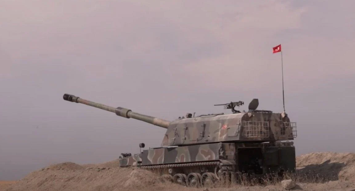  На озброєнні України зʼявиться турецька САУ Firtina: що про неї відомо 