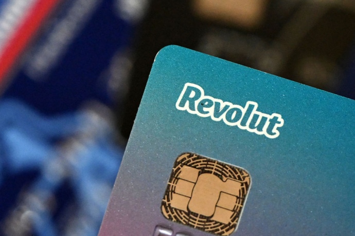  Revolut почав блокувати рахунки та операції росіян, які проживають в Європі - ЗМІ 