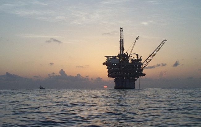  Китай нарощує видобуток нафти, щоб знизити залежність від імпорту, - Bloomberg 
