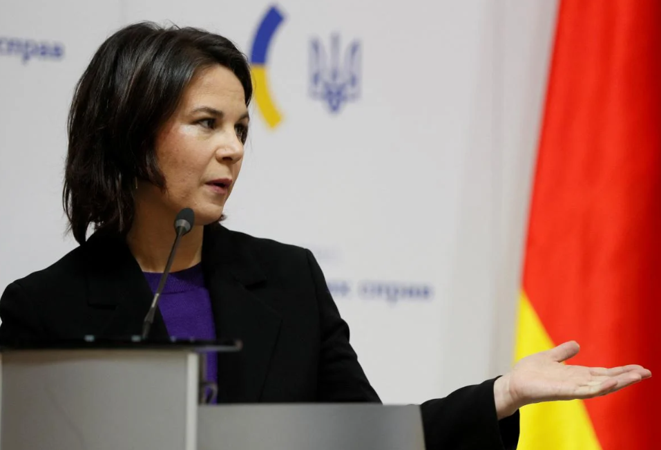  Глави МЗС Німеччини та Угорщини посварилися в Брюсселі через Україну - Politico 