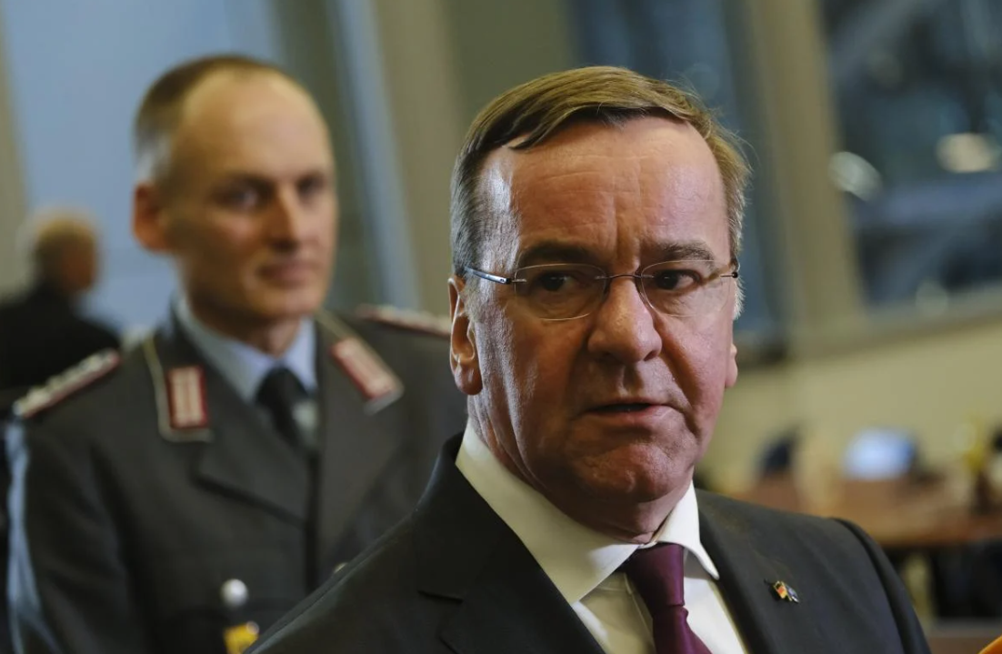  Пісторіус заявив, що у Німеччини немає винищувачів F-16 для України - ЗМІ 