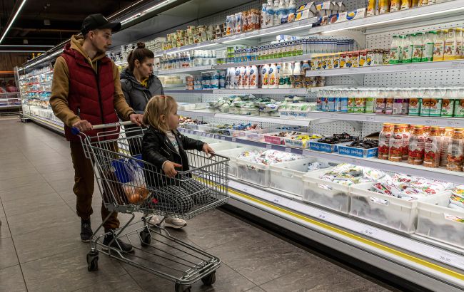  Українці стали значно менше побоюватися зростання цін та падіння гривні 