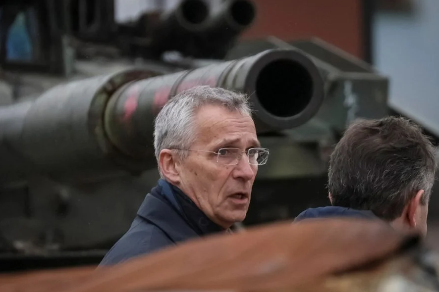  Столтенберг прибув із візитом до Києва 