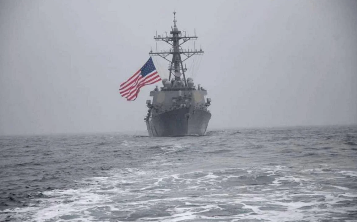  Південна Корея, США і Японія почали спільні військові навчання в Східному морі 