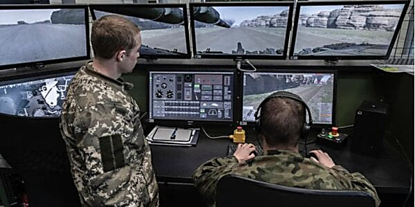  Канада розгортає три симулятори для навчання українських екіпажів Leopard 2 