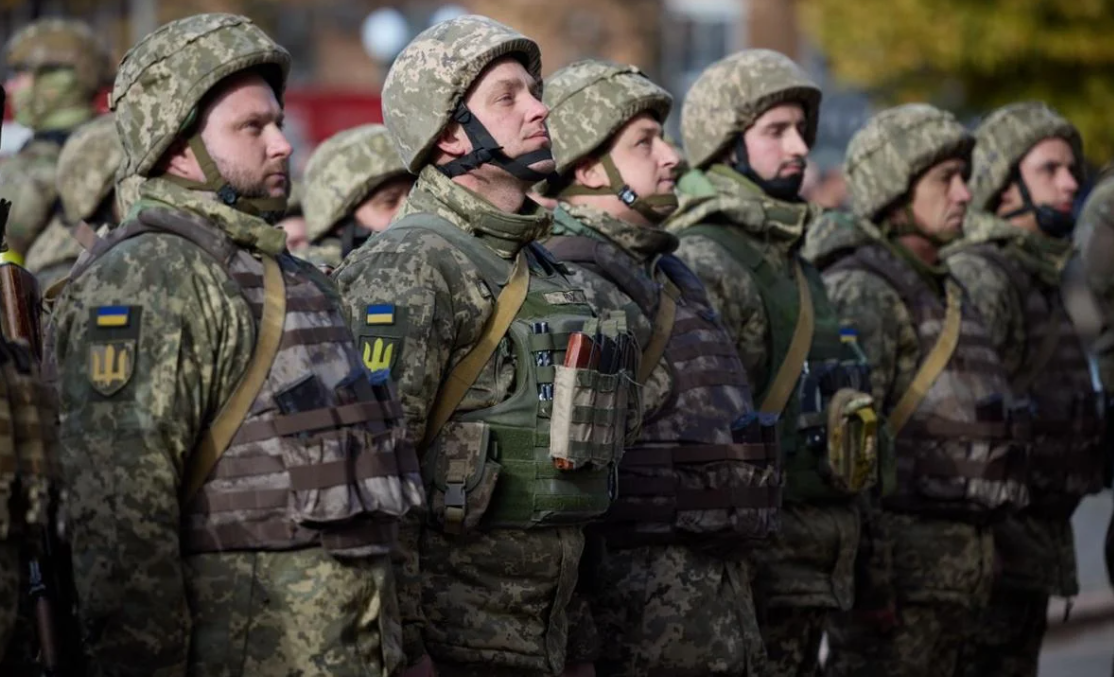  Повернення доплат військовим у 30 тисяч гривень заблоковано: що сталося 