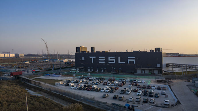  Tesla побудує в Шанхаї завод з виробництва акумуляторів Megapack 