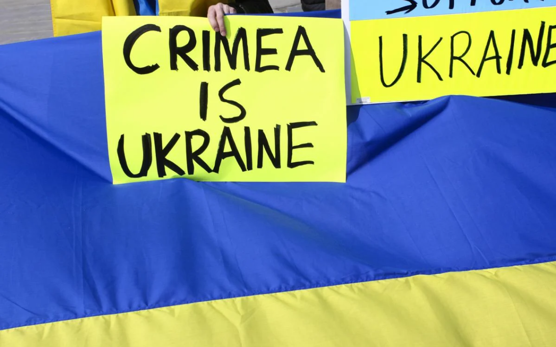  "Керченський міст демонтують": Подоляк допустив дипломатичний вихід росіян з Криму 