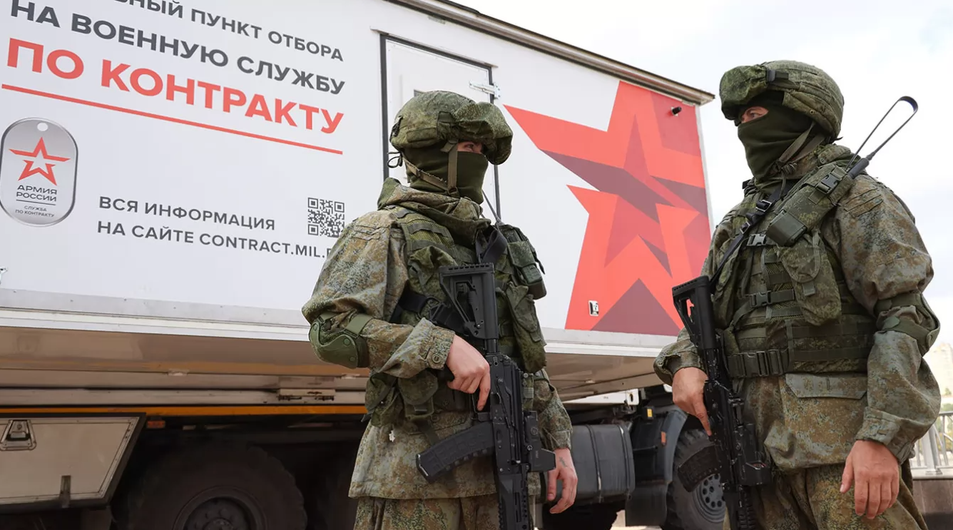  Російська влада зібралася завербувати 400 тис контрактників до армії РФ до кінця року, – ЗМІ 