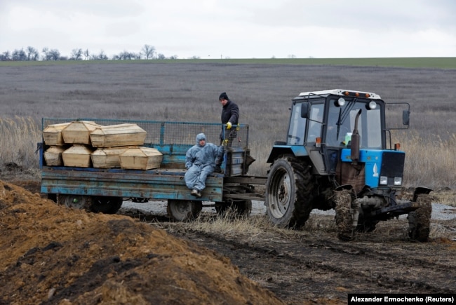  Мігрантів з Центральної Азії наймають збирати трупи російських окупантів, - Радіо Свобода 