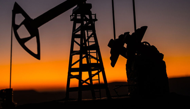  Нафта дешевшає після суттєвого зростання минулого тижня 