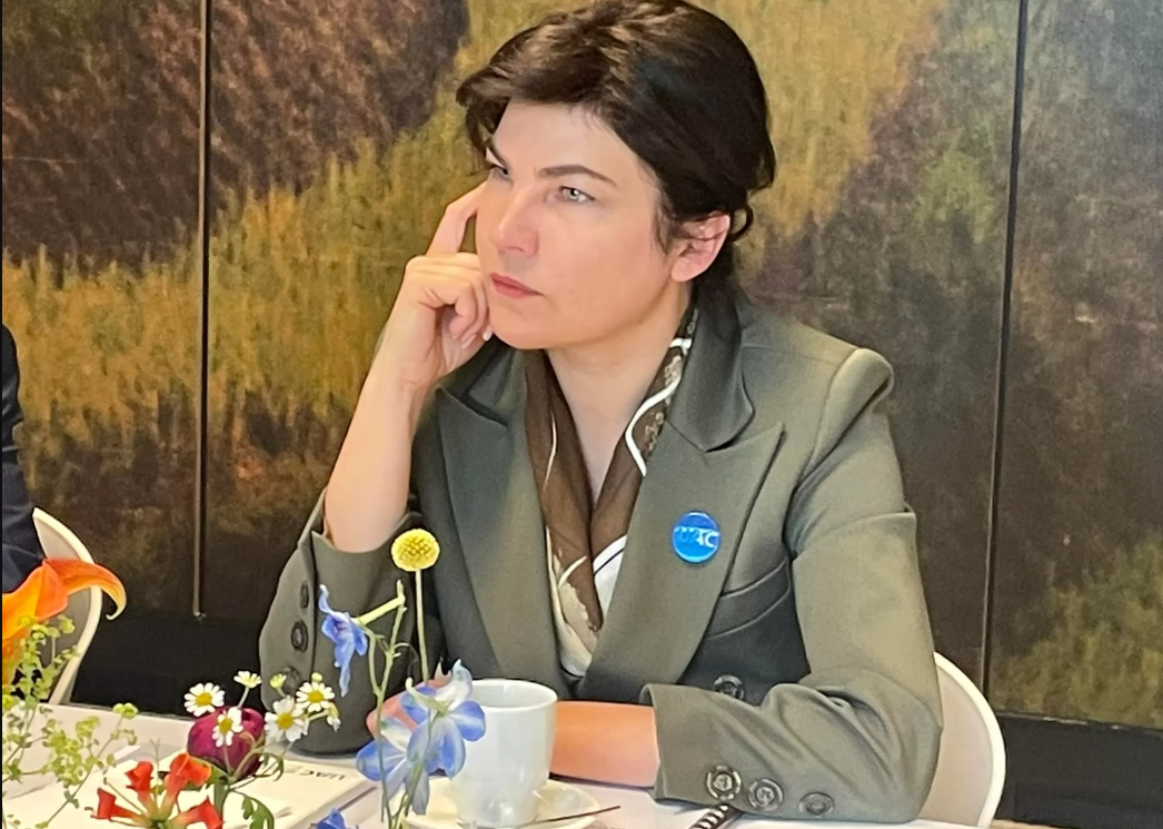  Венедіктова "відправила" пам'ятники Петру I та Катерині II в Україні "за російським кораблем" 