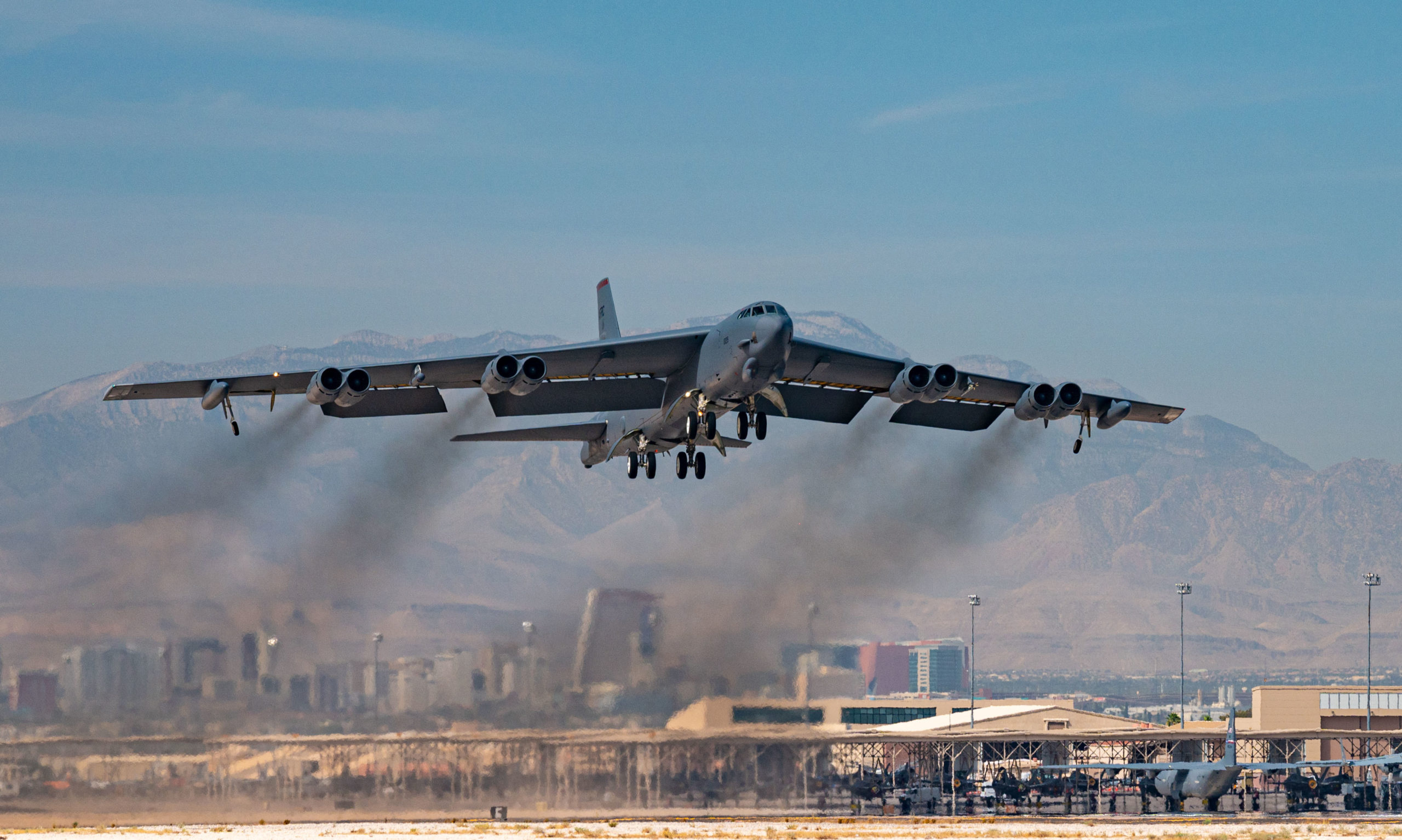  США розгорнули бомбардувальники B-52 і винищувачі F-22 для спільних навчань з Південною Кореєю 