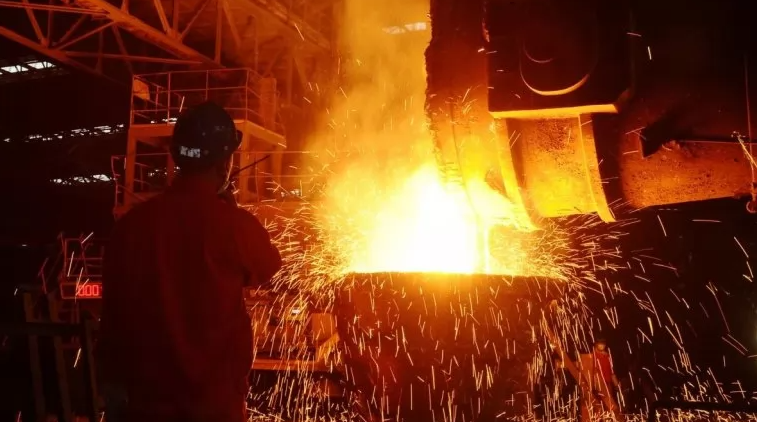  У січні-листопаді виробництво сталі знизилося в 3,2 разу 
