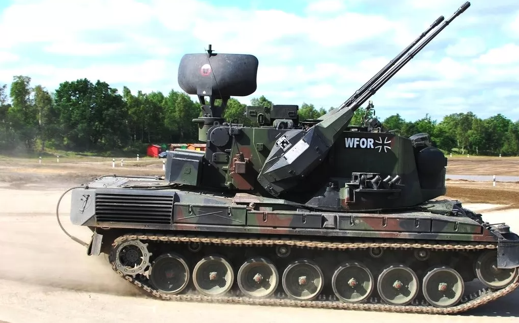  У Німеччині оголосили про передачу Україні танків Gepard та гаубиць 