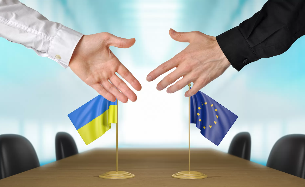  Совет ЕС принял решение о предоставлении Украине макрофинансовой помощи в €18 млрд 