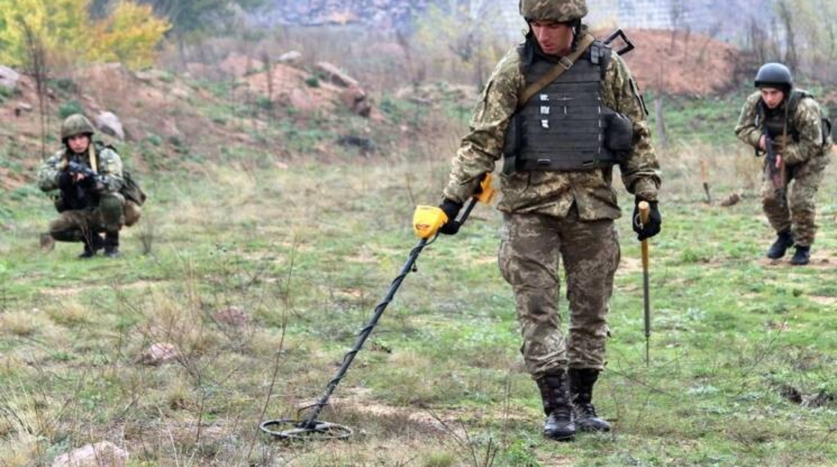  США підготують сотню команд саперів для розмінування територій в Україні 
